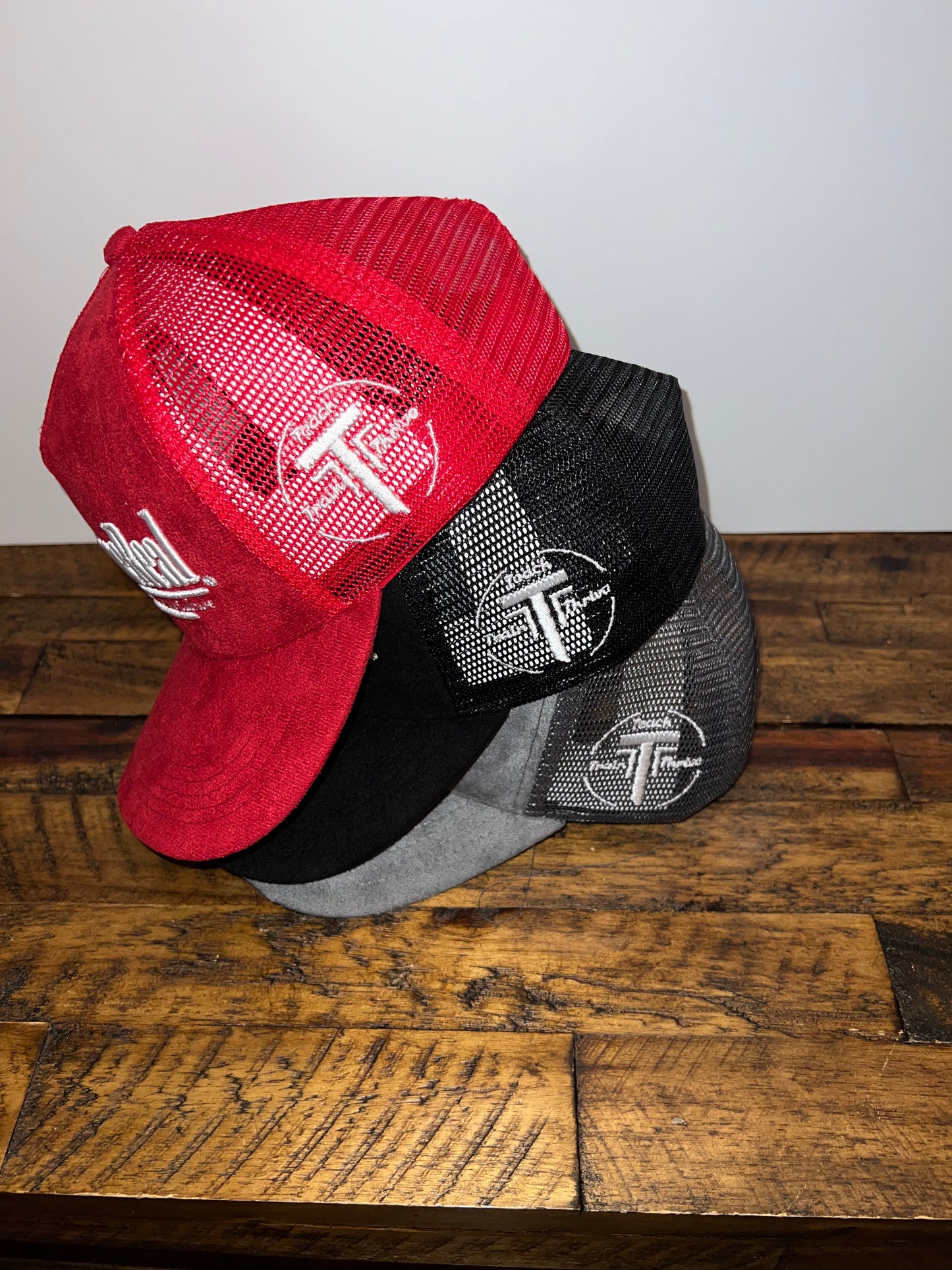 New🔥🔥Red Suede Embroidery Elite Hat