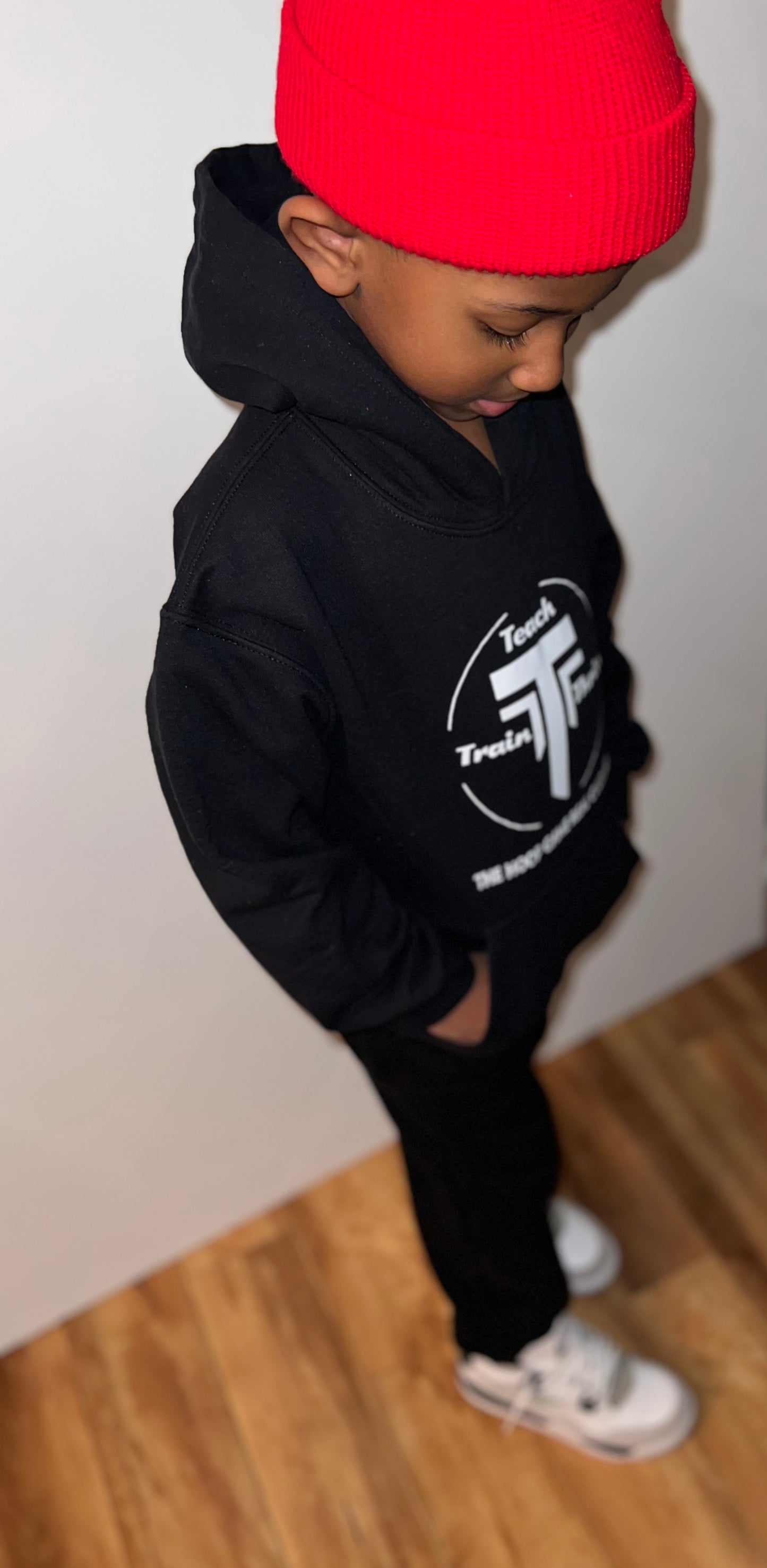 New🔥🔥Youth Black hoodie